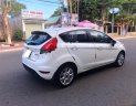 Ford Fiesta 2014 - Cần bán Ford Fiesta sản xuất 2014, màu trắng số tự động, 425 triệu