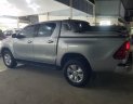 Toyota Hilux 3.0 2016 - Bán ô tô Toyota Hilux 3.0 đời 2016, màu bạc, nhập khẩu xe gia đình