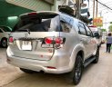 Toyota Fortuner G 2016 - Bán Toyota Fortuner G năm 2016, màu bạc xe gia đình, 910tr