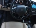 Mitsubishi Stavic 2.4 CVT 2017 - Cần bán Mitsubishi Outlander 2.4 CVT sản xuất 2017, màu đen, xe nhập số tự động