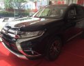 Mitsubishi Stavic 2.0 CVT 2018 - Bán Mitsubishi Outlander 2.0 CVT sản xuất năm 2018, màu đen giá cạnh tranh