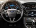 Ford Focus 2018 - Bán Ford Focus 2018 - quà tặng tiền mặt kèm phụ kiện full theo xe. Alo em Tuấn Anh 096 69 379 89