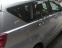 Toyota Innova E 2017 - Bán ô tô Toyota Innova E đời 2017, màu bạc