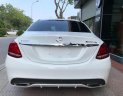 Mercedes-Benz C class C300 AMG 2017 - Bán xe Mercedes C300 AMG sản xuất năm 2017, màu trắng