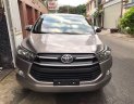 Toyota Innova   E 2016 - Cần bán Toyota Innova E năm 2016, màu nâu xe gia đình