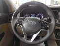 Hyundai Tucson 2.0 ATH 2018 - Cần bán xe Hyundai Tucson 2.0 ATH đời 2018, màu đen, 828 triệu