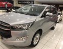 Toyota Innova 2.0E 2017 - Bán Toyota Innova 2.0E sản xuất năm 2017, màu bạc