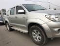 Toyota Hilux G 2010 - Bán xe Toyota Hilux 3.0 hai cầu 2010 màu bạc, xe ít đi còn rất mới