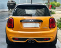 Mini Cooper 2014 - Cần bán xe Mini Cooper sản xuất năm 2014, màu vàng, xe nhập