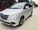 Toyota Innova 2016 - Cần bán xe Toyota Innova sản xuất 2016, màu bạc đẹp như mới, giá 570tr