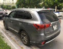 Mitsubishi Outlander 2016 - Cần bán xe Mitsubishi Outlander năm 2016 màu xám (ghi), nhập khẩu nguyên chiếc