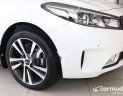 Kia Cerato 2018 - Bán xe Kia Cerato năm 2018, màu trắng, 589 triệu