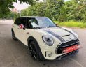 Mini Cooper Club man S 2017 - Cần bán lại xe Mini Cooper Club man S sản xuất 2017, màu trắng, xe nhập