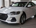Hyundai Elantra 2018 - Cần bán lại xe Hyundai Elantra sản xuất 2018, màu trắng, giá tốt