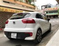 Kia Rio 1.4 AT Hatchback 2016 - Bán Kia Rio 1.4 AT hatchback, full option, nhập khẩu nguyên chiếc Hàn Quốc, sản xuất năm 2016, màu trắng