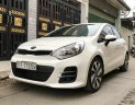 Kia Rio 1.4 AT Hatchback 2016 - Bán Kia Rio 1.4 AT hatchback, full option, nhập khẩu nguyên chiếc Hàn Quốc, sản xuất năm 2016, màu trắng