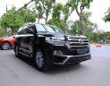 Toyota Land Cruiser 5.7 VXE Trung đông 2018 - Bán Toyota Land Cruiser 5.7 VXE Trung đông đời 2018, màu đen, xe nhập trung đông