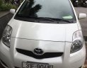 Toyota Yaris 2010 - Cần bán gấp Toyota Yaris đời 2010, màu trắng, nhập khẩu nguyên chiếc số tự động