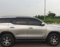 Toyota 4 Runner   2.4 MT  2017 - Cần bán lại xe Toyota 4 Runner 2.4 MT sản xuất 2017, màu bạc, xe nhập