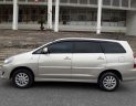 Toyota Innova 2.0E 2013 - Bán ô tô Toyota Innova E đời 2013, màu vàng, 498 triệu chính chủ Hà Nội