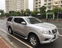 Nissan Navara E 2016 - Gia đình bán Nissan Navara E, đời 2016, màu bạc, đi hơn 2 vạn KM còn bảo hành hãng