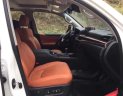 Lexus LX 570 2017 - Bán xe Lexus LX 570 đời 2017, màu trắng, nhập khẩu nguyên chiếc, xe vẫn hoạt động bình thường