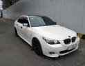 BMW 5 Series 530i 2009 - Bán BMW 5 Series đời 2009, màu trắng, xe nhập, 590 triệu