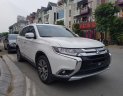 Mitsubishi Outlander 2.0 2016 - Bán ô tô Mitsubishi Outlander 2.0 sản xuất 2016, màu trắng, nhập khẩu, giá 940tr