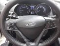 Hyundai Veloster   2011 - Bán Hyundai Veloster 2011, màu trắng xe gia đình, 543 triệu