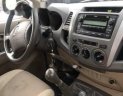 Toyota Hilux 2011 - Cần bán Toyota Hilux 2011, màu bạc, giá tốt