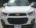 Chevrolet Captiva 2016 - Cần bán xe Chevrolet Captiva sản xuất 2016 màu trắng
