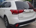 Mitsubishi Outlander  2.0 AT  2016 - Bán Mitsubishi Outlander 2.0 AT năm sản xuất 2016, màu trắng 