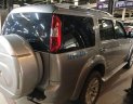 Ford Everest  4x2 MT 2013 - Cần bán xe Ford Everest 4x2 MT năm 2013, màu bạc, giá tốt