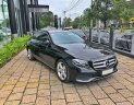 Mercedes-Benz E class E250 2017 - Bán xe Mercedes E250 đen 2017 chính hãng, trả trước 700 triệu nhận xe