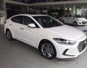 Hyundai Elantra 1.6MT 2018 - Bán xe Hyundai Elantra 1.6MT sản xuất năm 2018, màu trắng