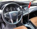Toyota Innova  2.0G  AT 2017 - Cần bán lại xe Toyota Innova 2.0G  AT năm 2017, màu bạc giá cạnh tranh