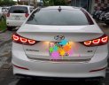 Hyundai Elantra  2.0 AT  2017 - Xe Hyundai Elantra 2.0 AT sản xuất 2017, màu trắng, giá chỉ 675 triệu