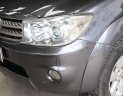 Toyota Fortuner G 2.5MT 2012 - Bán Toyota Fortuner G 2.5MT sản xuất năm 2012, màu xám (ghi), giá 736tr