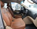 Hyundai Grand Starex   2.5MT  2015 - Bán Hyundai Grand Starex 2.5MT sản xuất năm 2015, màu bạc, 826 triệu