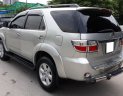 Toyota Fortuner  2.5 G  2010 - Bán Toyota Fortuner 2.5 G 2010 máy dầu, số tay, màu bạc. Hồ sơ cầm tay