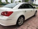 Chevrolet Cruze  LTZ 2015 - Bán Chevrolet Cruze LTZ, số tự động, màu trắng SX cuối 2015, fom mới