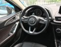 Mazda 3 Facelift 2017 - Cần bán lại xe Mazda 3 FL Hatchback năm 2017 màu trắng