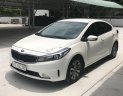 Kia Cerato 1.6MT 2016 - Bán Kia Cerato 1.6 MT 2016, xe gia đình, máy móc nguyên zin bao test hãng