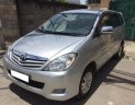 Toyota Innova G 2009 - Cần bán nhanh Innova 2009 màu bạc, số sàn, xe đi kỹ còn đẹp