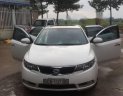 Kia Forte 2013 - Cần bán xe Kia Forte sản xuất 2013, màu trắng