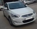 Hyundai Accent 1.4AT 2015 - Bán xe Hyundai Accent 2015 số tự động, màu trắng đẹp lung linh