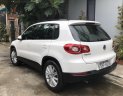 Volkswagen Tiguan 2009 - Bán xe Volkswagen Tiguan 2.0 sx 2009 màu trắng.