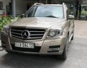 Mercedes-Benz GLK Class   2009 - Cần bán lại xe Mercedes sản xuất năm 2009, màu vàng xe gia đình