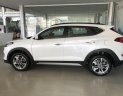 Hyundai Tucson 2.0 2018 - Hyundai Tucson 2018, có sẵn đủ màu giao ngay. Hỗ trợ vay 85% giá trị xe, hotline: 0935.90.41.41 - 0948.94.55.99