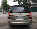 Toyota Innova G 2015 - Cần tiền bán Innova 20 15 MT, vàng cát xe gia đình chính chủ một đời